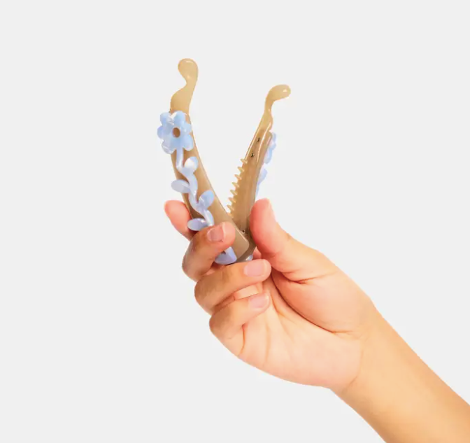 Banana Clip in Blue Crush