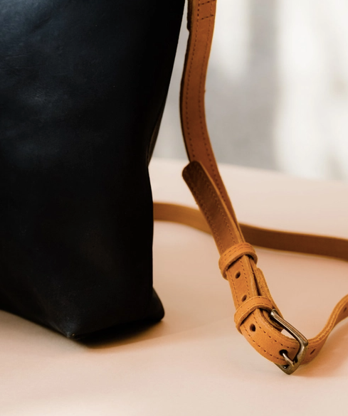 Abera Commuter Purse in Black