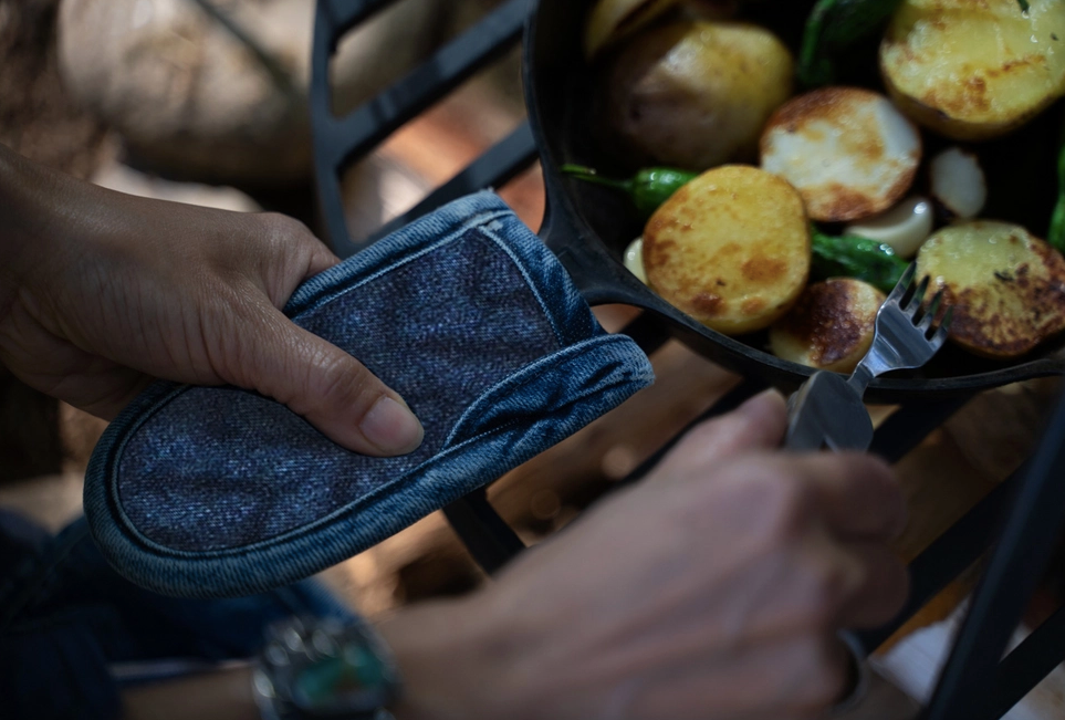 Pan Handle Holder