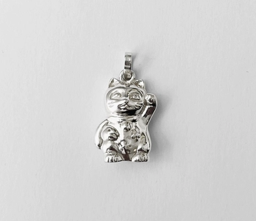 Lucky Cat Necklace in Sterling Silver