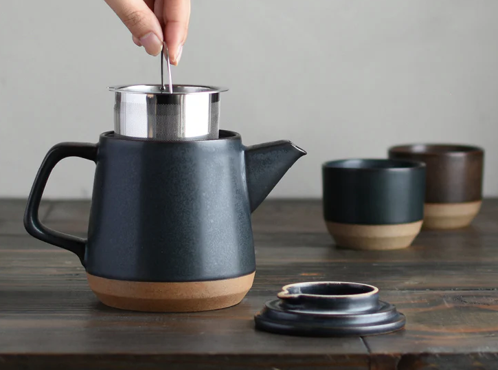 Japanese Hasami Teapot