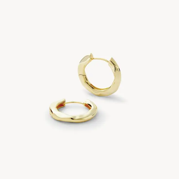 Petite Wavy Hoops in Gold