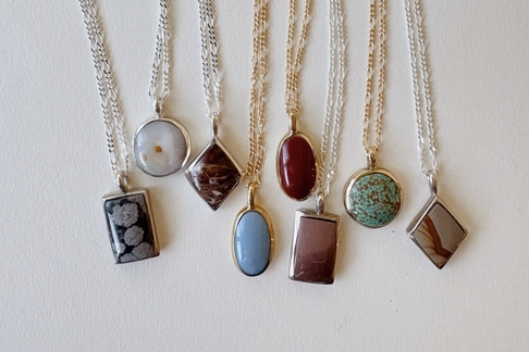 Round Token Necklace with Morrisonite Jasper