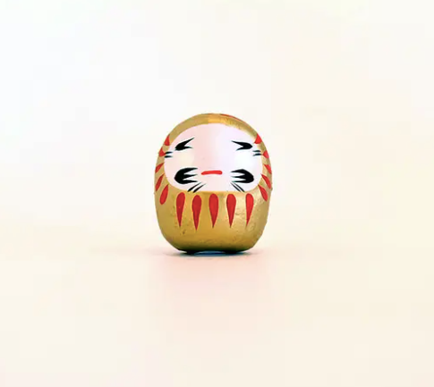 Mini Daruma in Gold