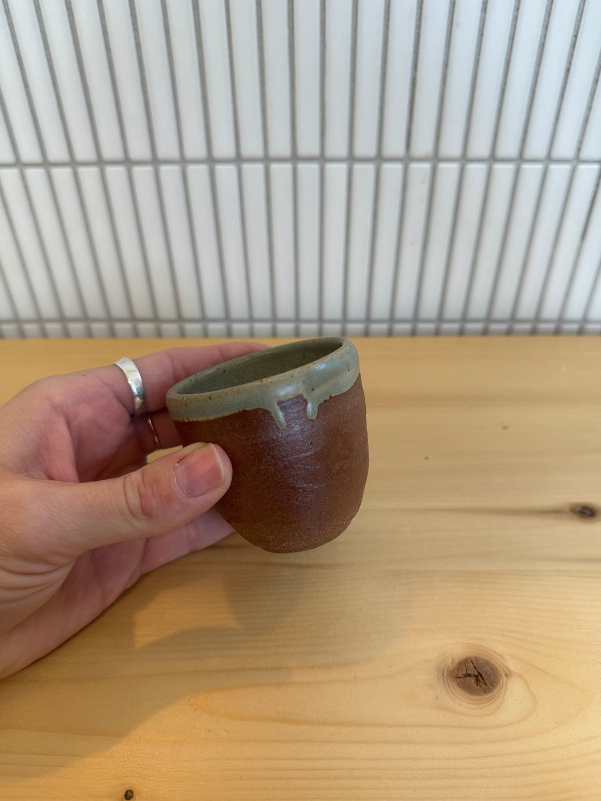 Rimmed Mini Pot