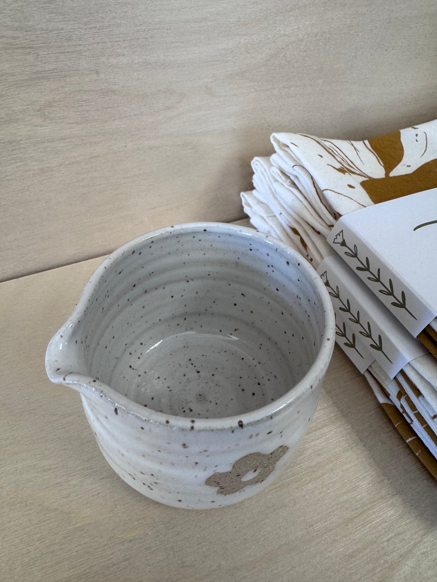 Espresso Pitcher in White Daisy