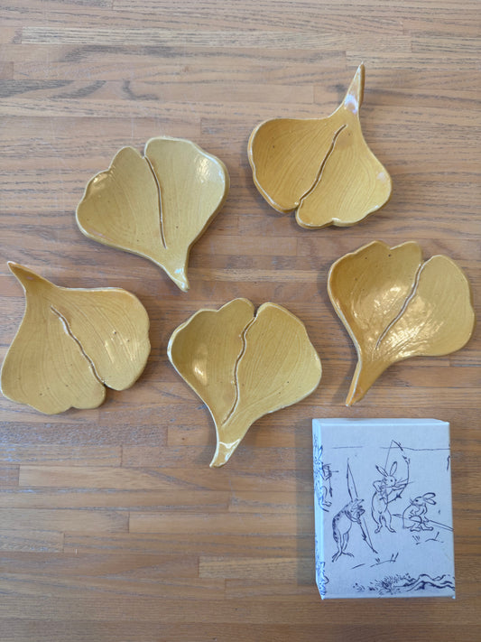 Ceramic Gingko Leaf