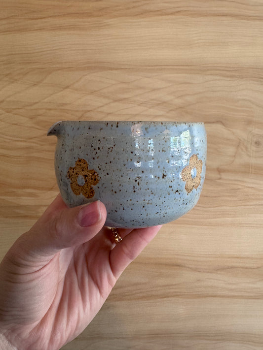 Daisy Chawan in Blue Speckle