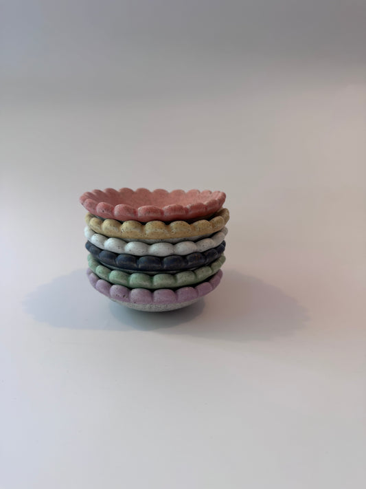 Ruffled Small Bowls