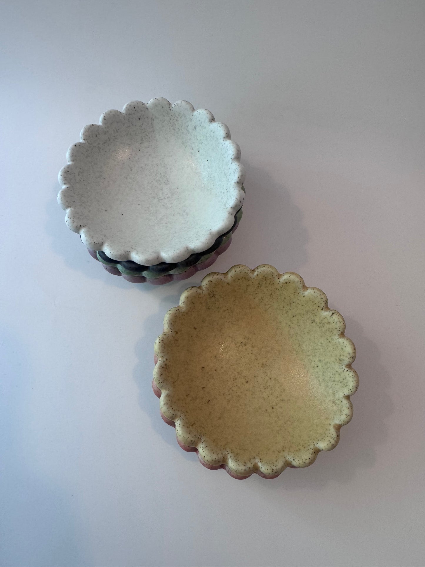 Ruffled Small Bowls