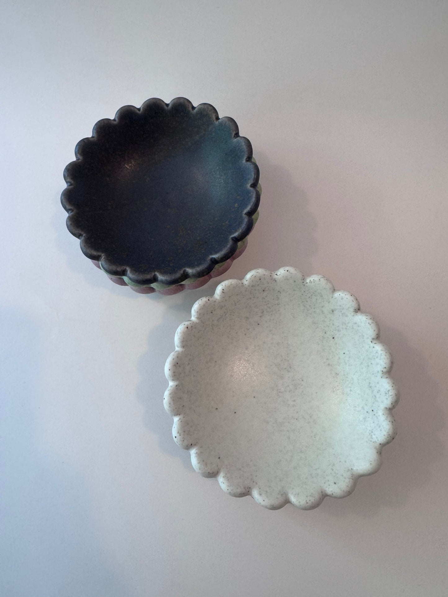Ruffled Small Bowls