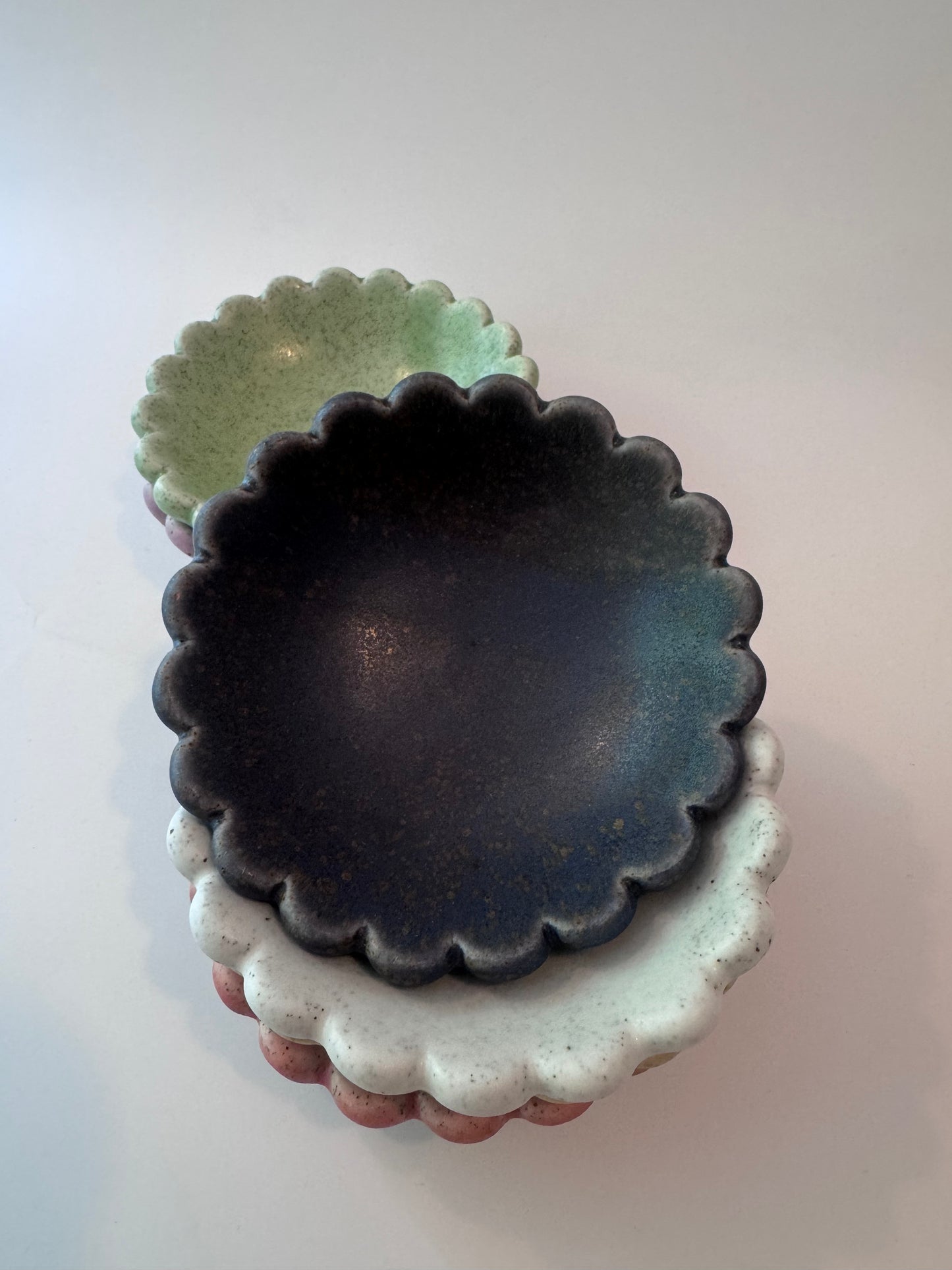 Ruffled Small Bowls