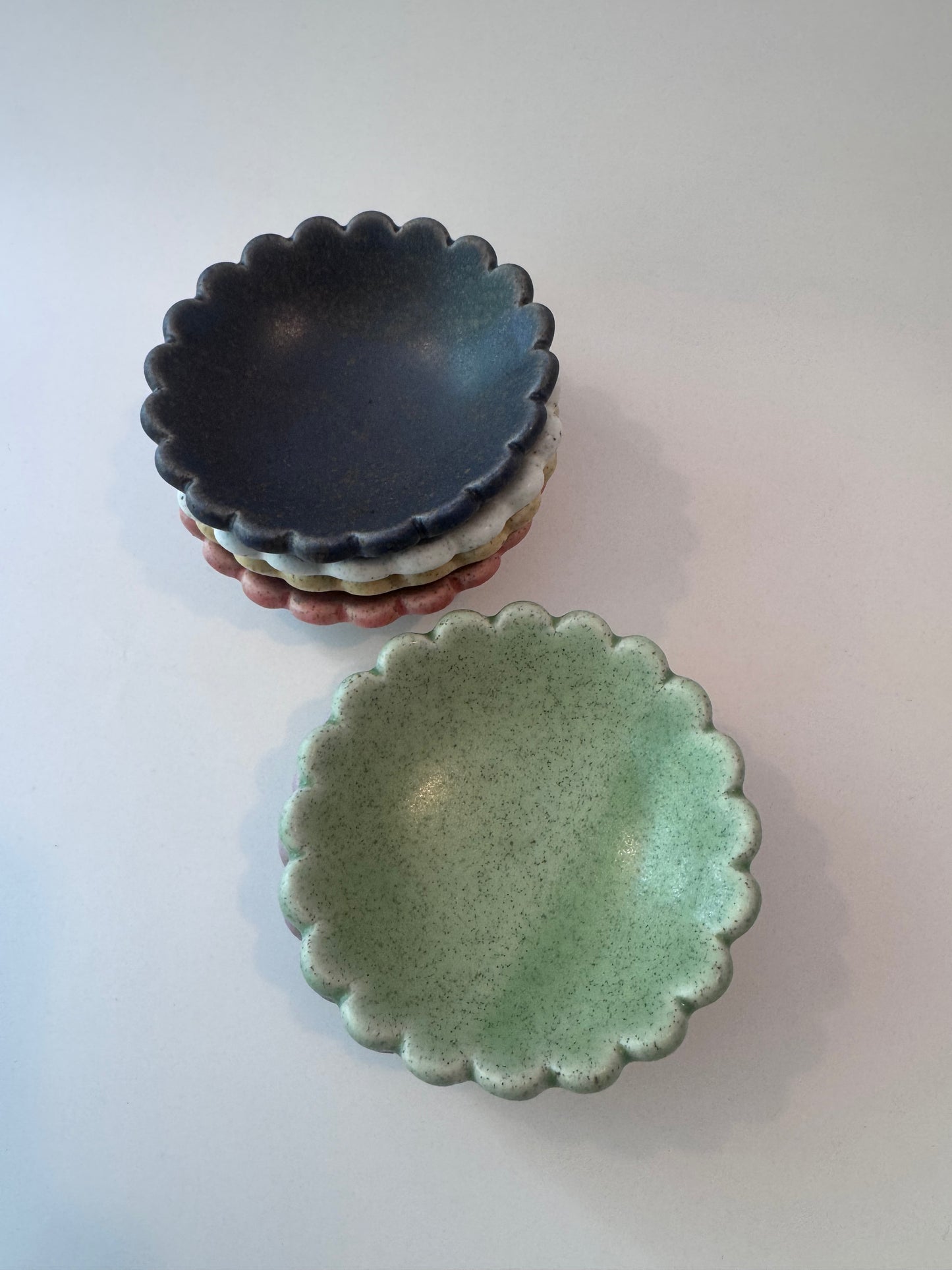 Ruffled Small Bowls