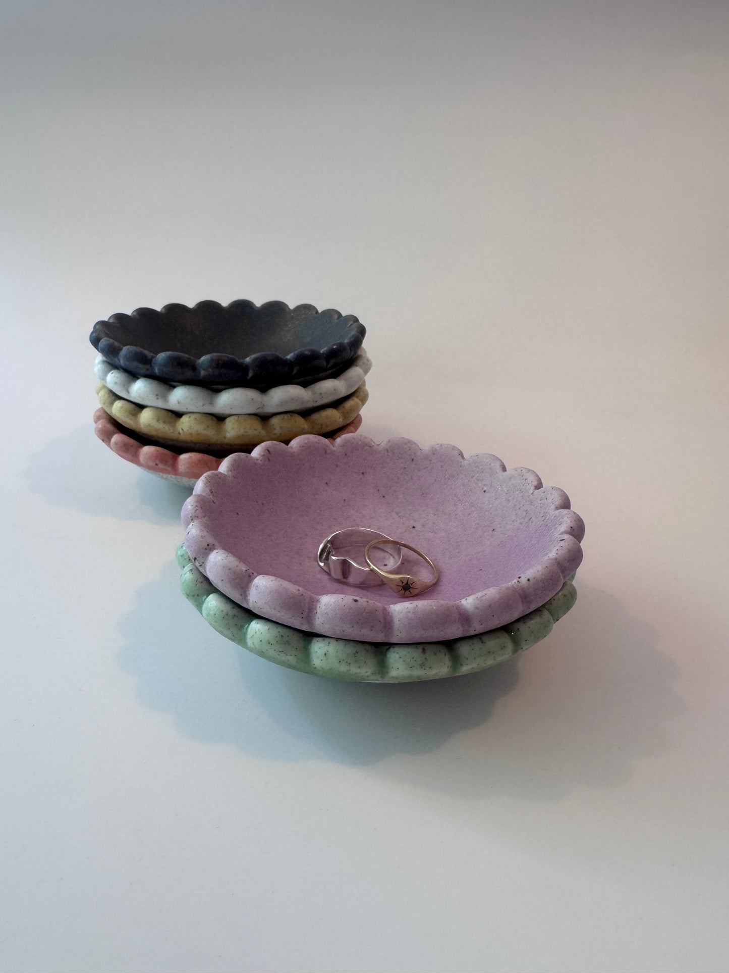 Ruffled Small Bowls
