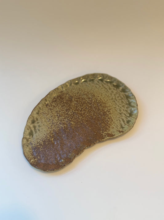 Oyster Shaped Japanese Plate