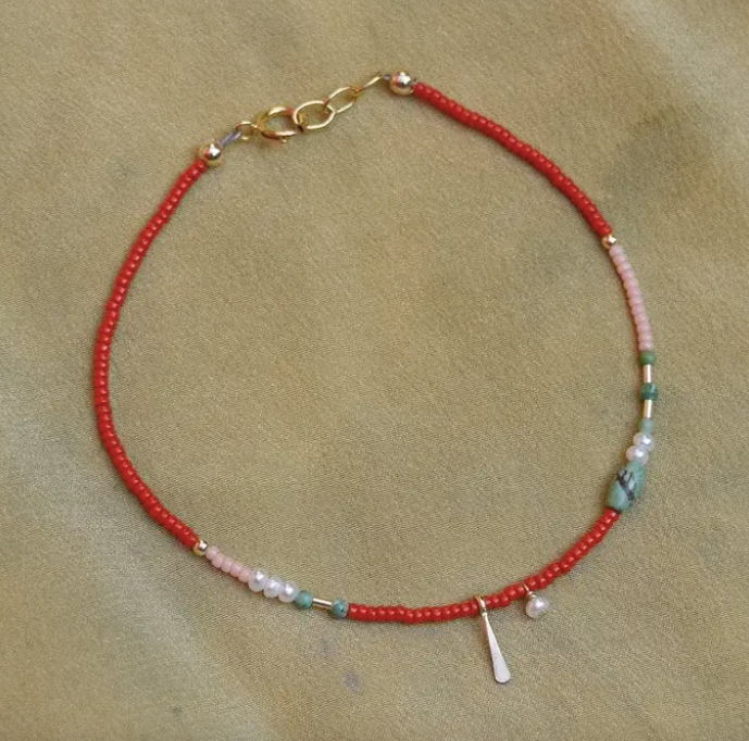 Dainty Seed Bead Bracelet in Red