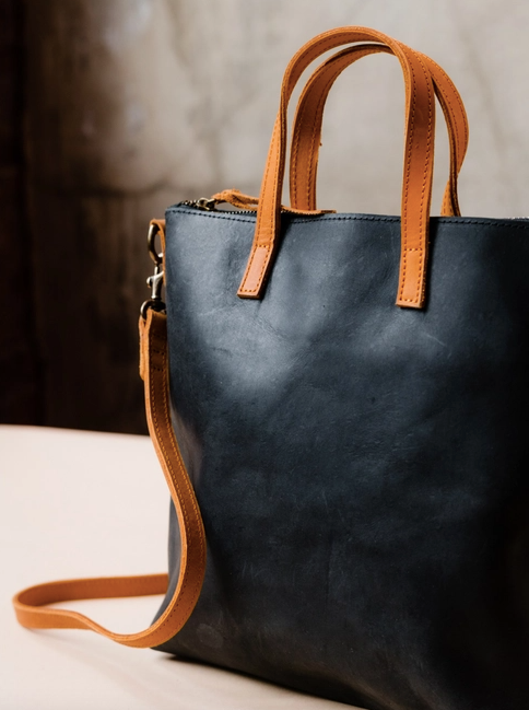 Abera Commuter Purse in Black