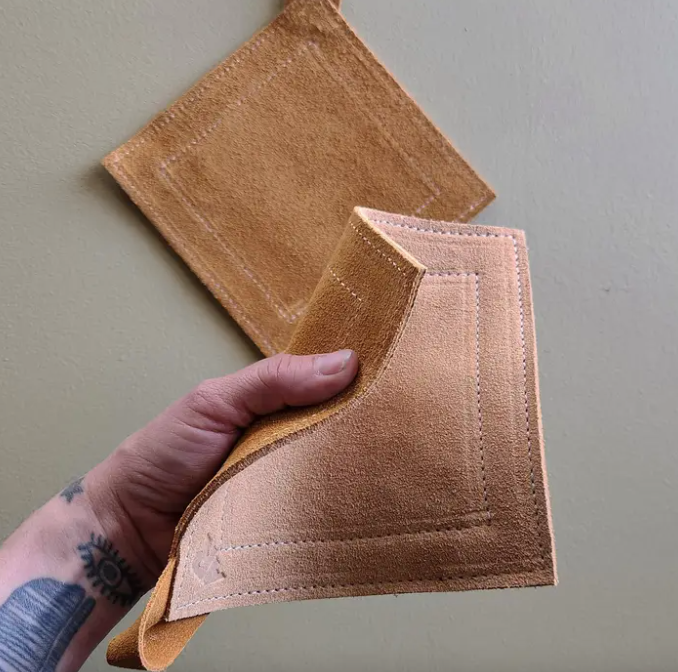 Suede Potholder in Toast