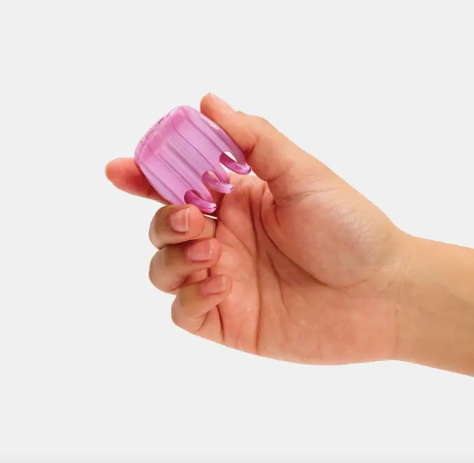 Ursa Claw in Petunia