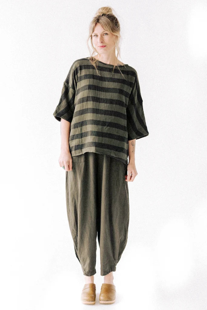 The Cadence Pant in Mud