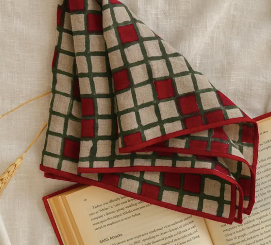 Linen Napkin Set in Gingham Checks