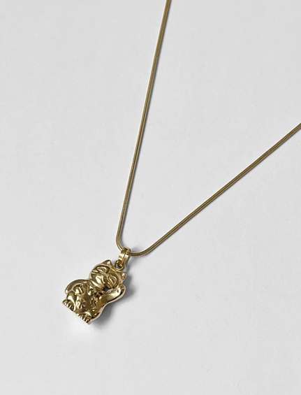 Lucky Cat Necklace in Gold