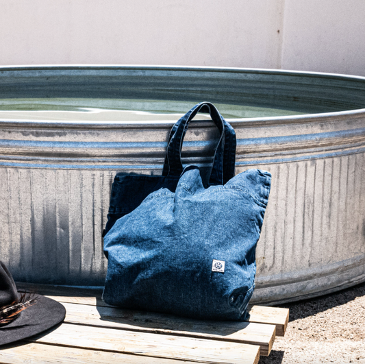 Denim Tote Bag in Medium Vintage Wash