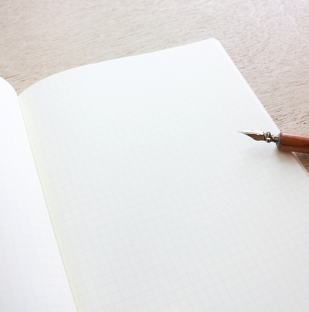 Oshaberi Grid A5 Notebook