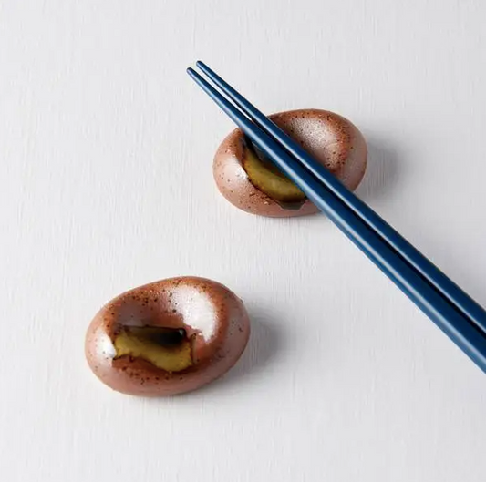 Pebble Chopstick Rest